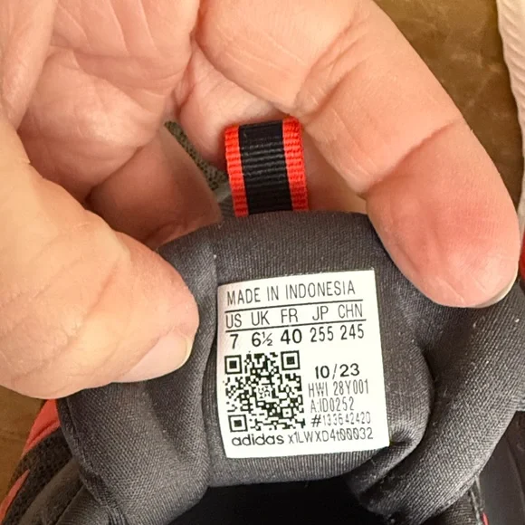 Adidas Black and Red Sneakers - Picture 3 of 10